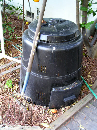 Compost bin