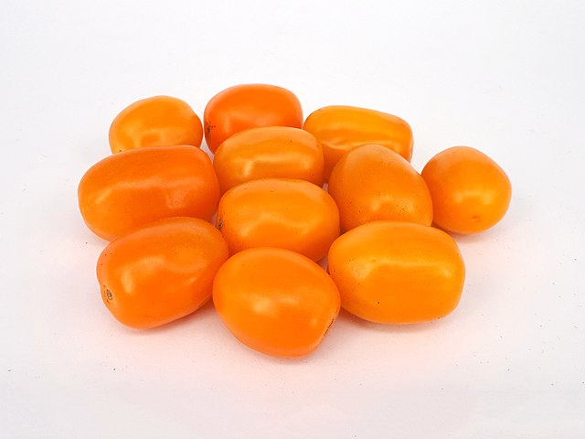 Orange tomatoes